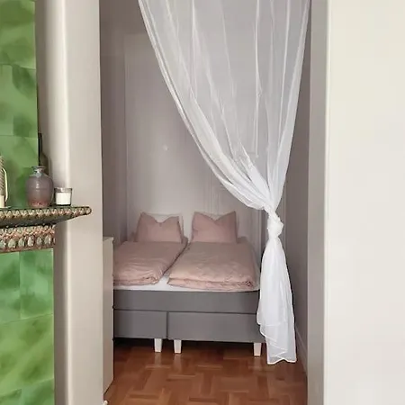 Yksioe Punavuoresta *